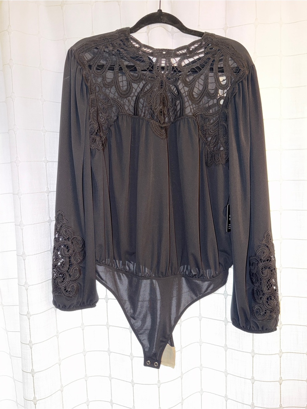 NWT Express Women's Black Lace Yoke Long-Sleeve Bodysuit